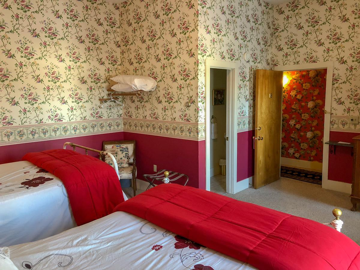Grand Victorian Inn Bethel Buitenkant foto